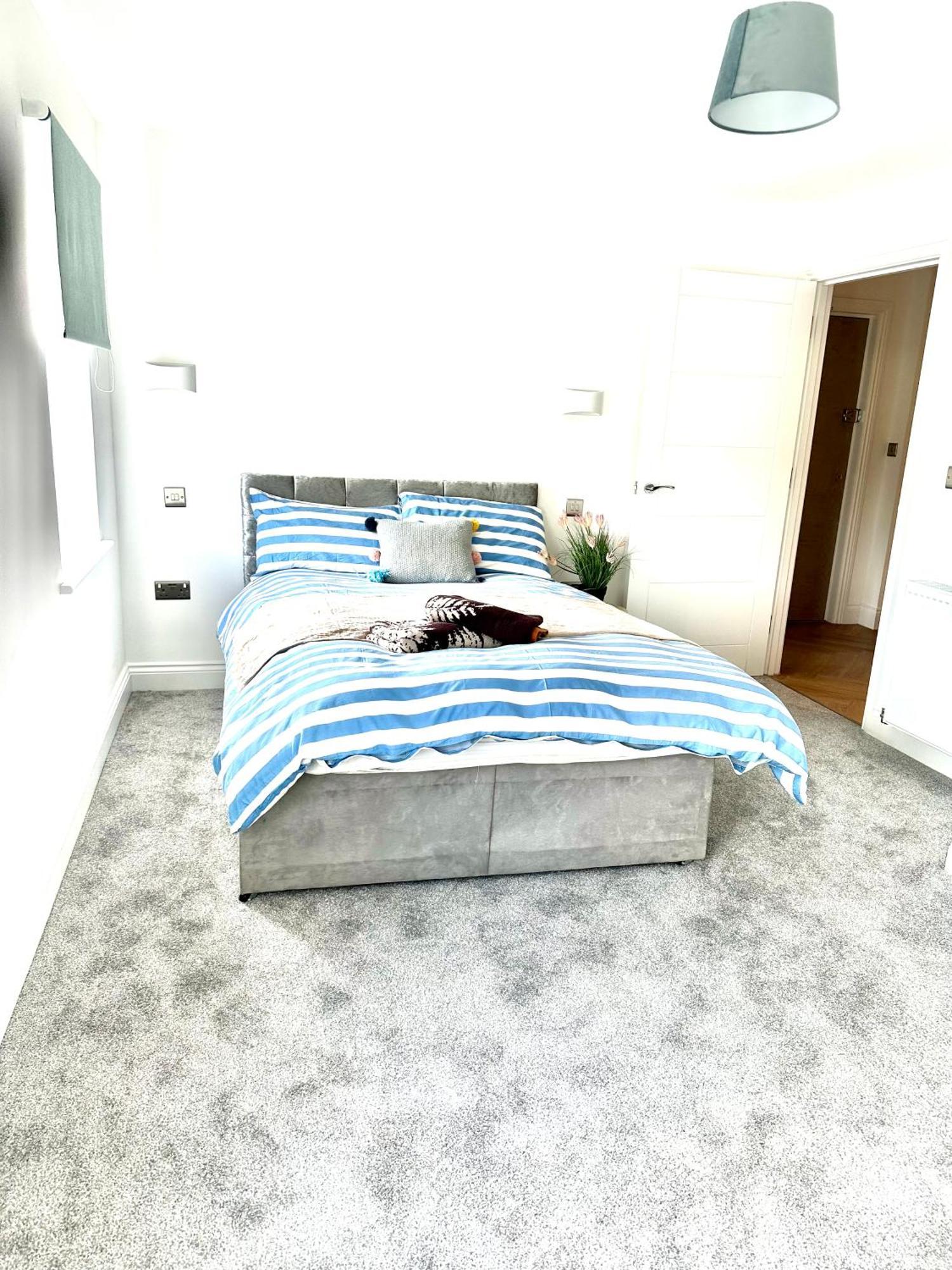 Rye Brand New Apartment Buitenkant foto