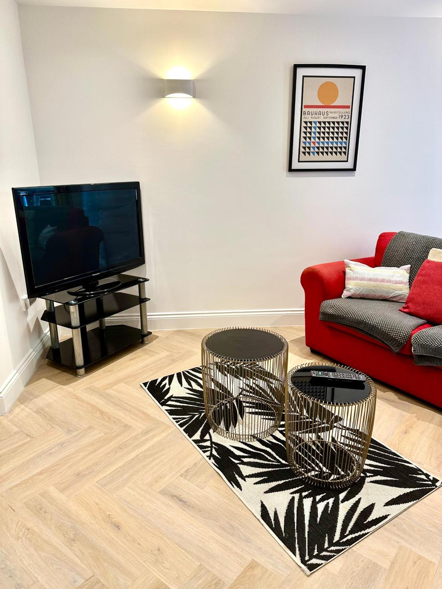 Rye Brand New Apartment Buitenkant foto