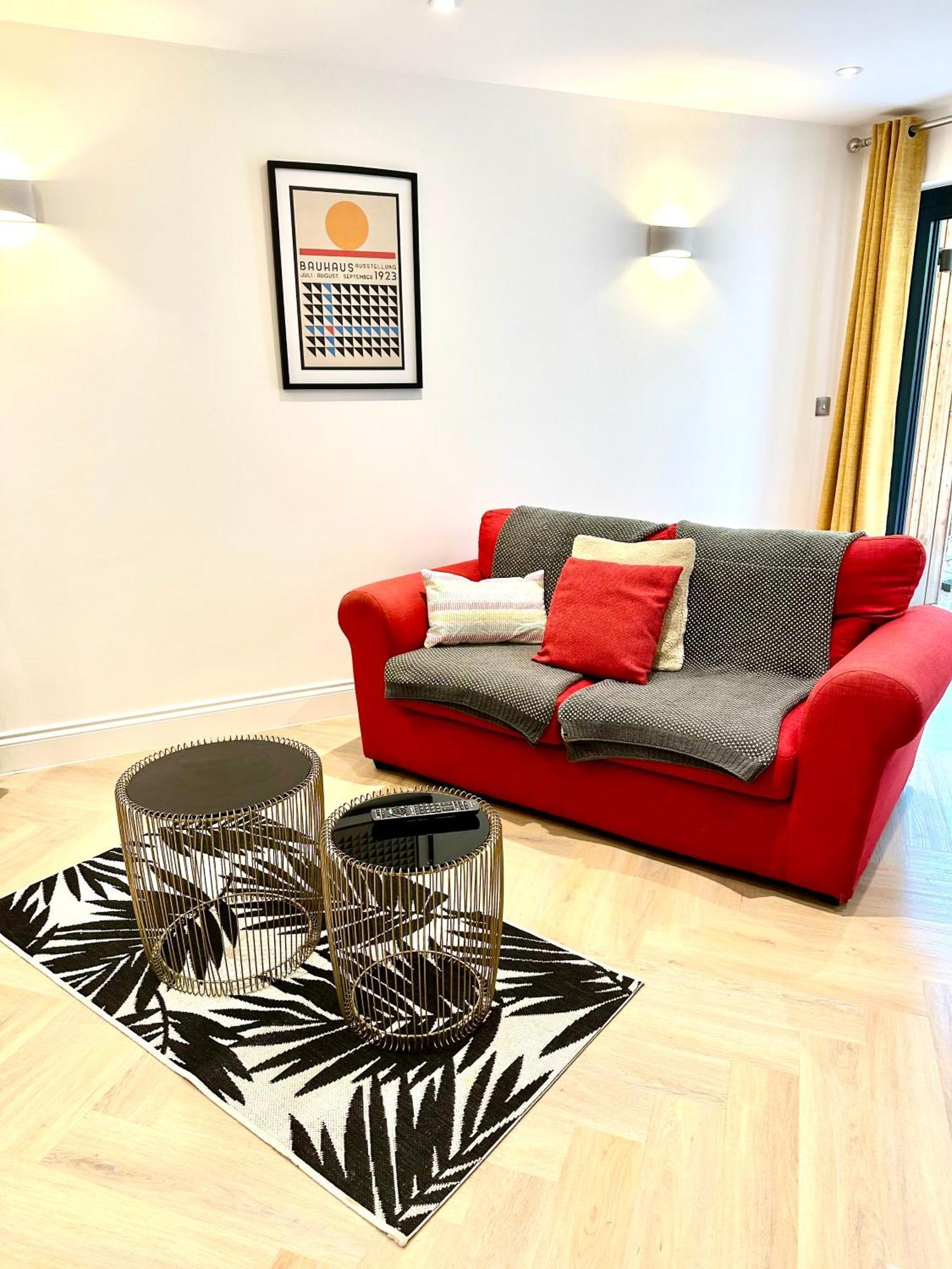 Rye Brand New Apartment Buitenkant foto